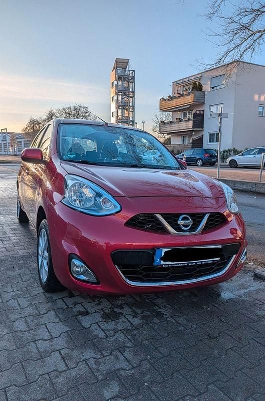 Gebraucht Nissan Micra Acenta 98 PS (72 kW) 2014 Rot Kleinwagen