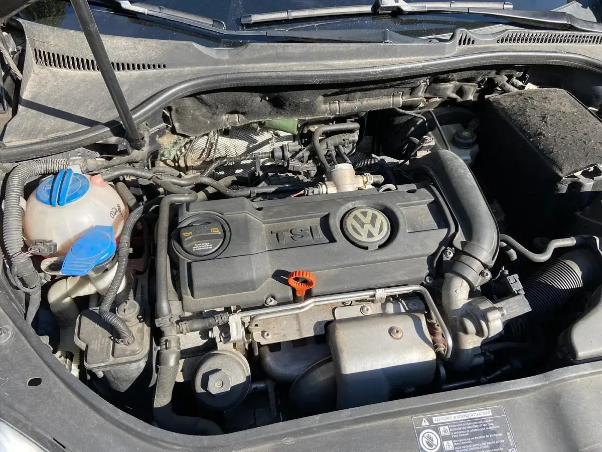 Second-hand VW Golf VI 122 CP (89 kW) 2008 Albastru Hatchback