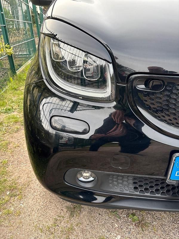 Gebraucht Smart ForFour Prime 90 PS (66 kW) 2019 Schwarz Kleinwagen