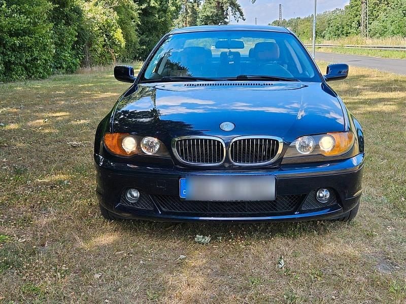 Blau Gebraucht 2004 BMW 325 Coupé | 5.700 € (Guter Preis) - Bild 1/4
