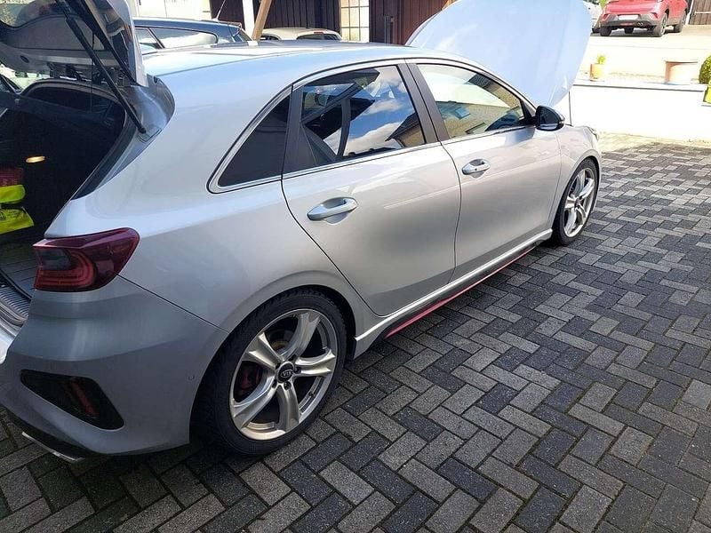 Gebraucht Kia Ceed GT GT 204 PS (150 kW) 2019 Silber Limousine