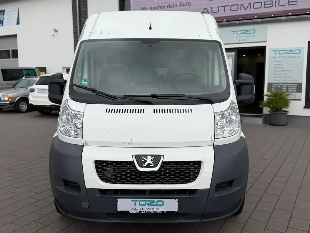 Gebraucht Peugeot Boxer Avantage 131 PS (96 kW) 2013 Weiß Van