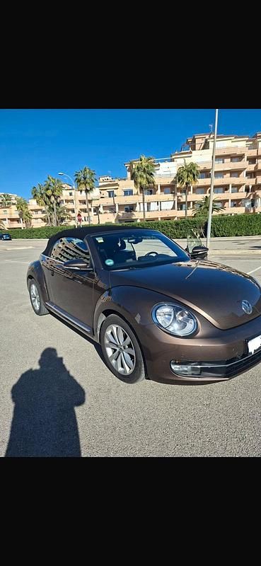 Gebraucht VW Beetle Cabriolet 105 PS (77 kW) 2014 Braun Cabrio