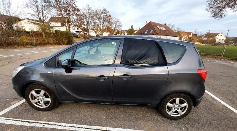 Gebraucht Opel Meriva 120 PS (88 kW) 2012 Grau Van / Kleinbus