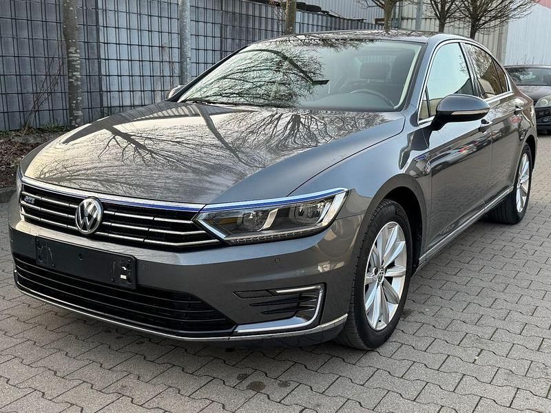 Gebraucht VW Passat GTE 156 PS (114 kW) 2016 Grau Limousine