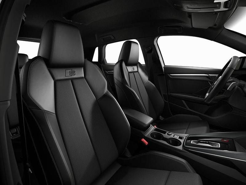 Gebraucht Audi S3 Ambiente 333 PS (244 kW) 2025 Arkonaweiß Limousine