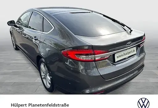Gebraucht Ford Mondeo Titanium 165 PS (121 kW) 2019 Grau Limousine