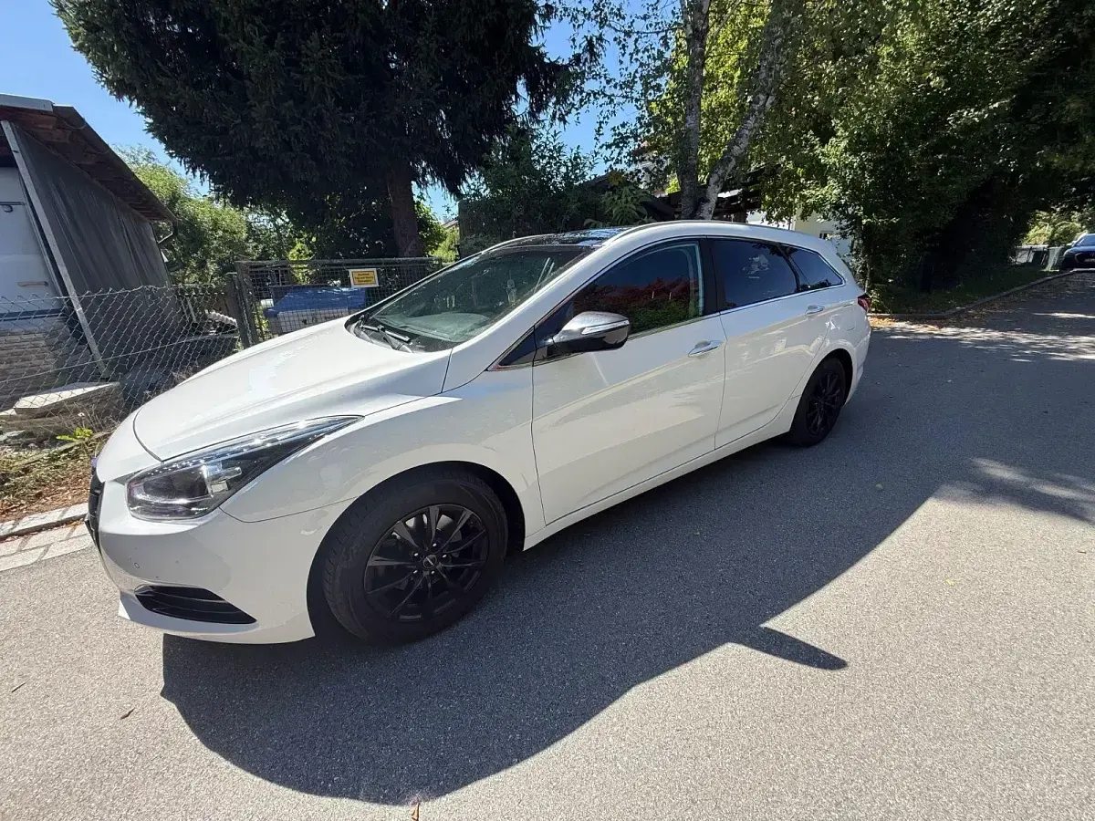 Gebraucht Hyundai i40 Style 141 PS (103 kW) 2015 Limousine