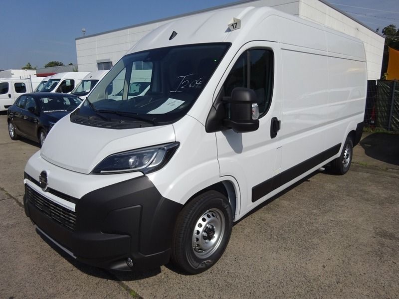 Lackierung weiss Gebraucht 2024 Opel Movano Van | 29.750 € (Guter Preis) - Bild 1/4