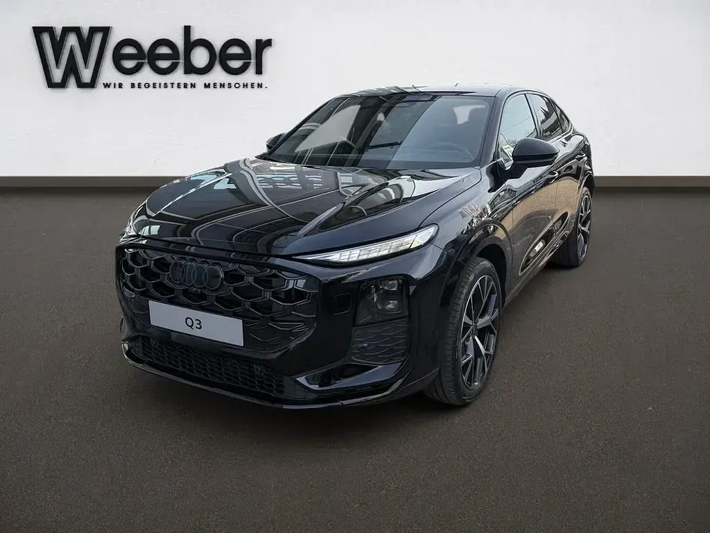 Neu Audi Q3 Sportback Sport 265 PS (194 kW) 2025 Schwarz SUV