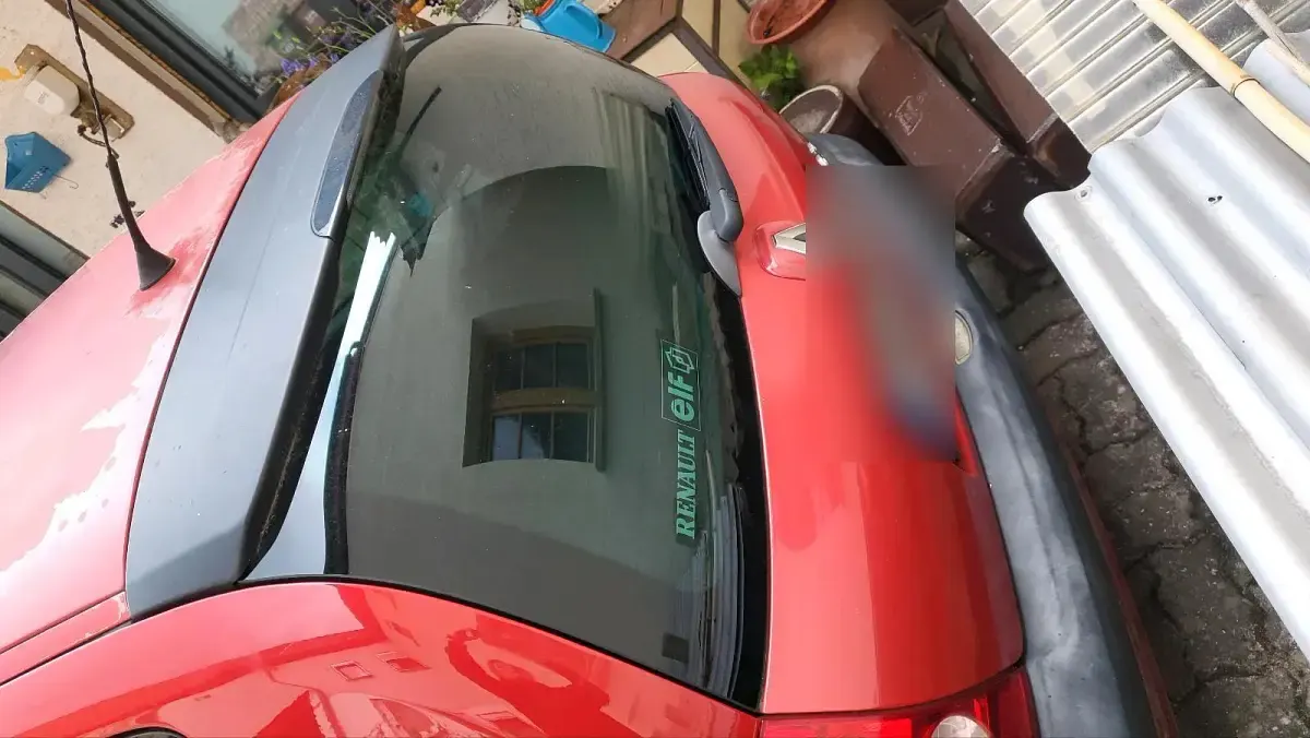 Gebraucht Renault Clio II 75 PS (55 kW) 2002 Rot Kleinwagen