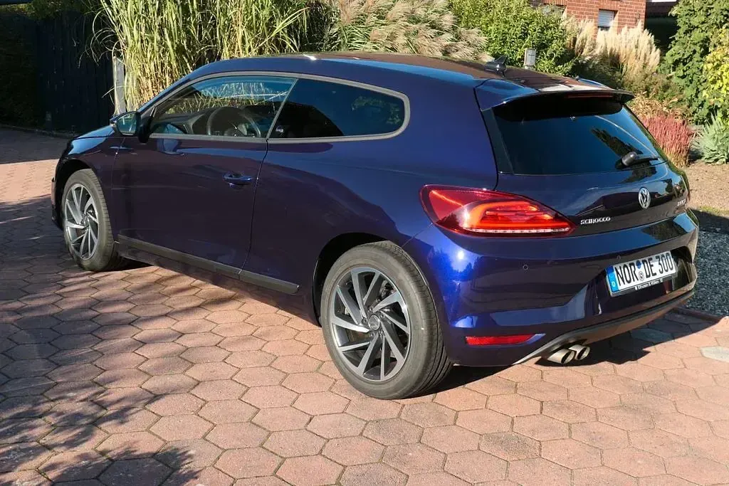 Gebraucht VW Scirocco Sound 179 PS (131 kW) 2017 Violett Coupé