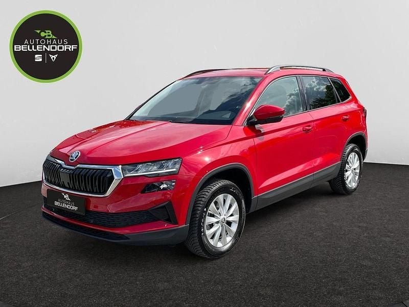 Rot Gebraucht 2024 Skoda Karoq Ambition SUV | 26.480 € (Superpreis) - Bild 1/4