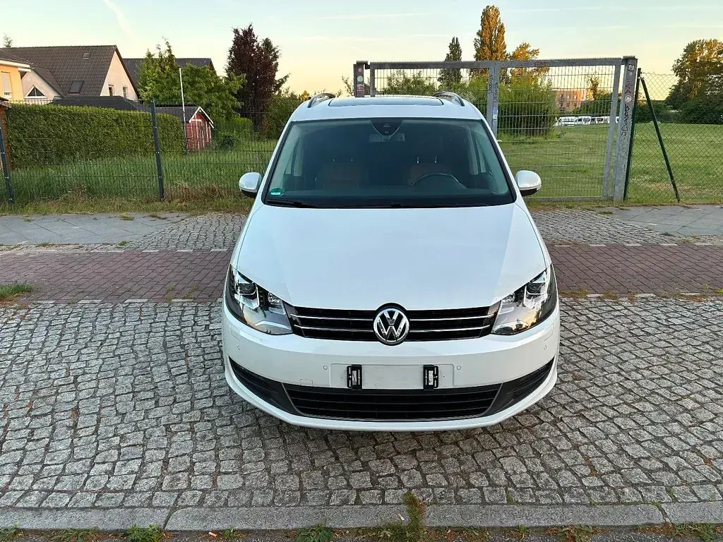 Gebraucht VW Sharan 177 PS (130 kW) 2014 Weiß Van / Kleinbus