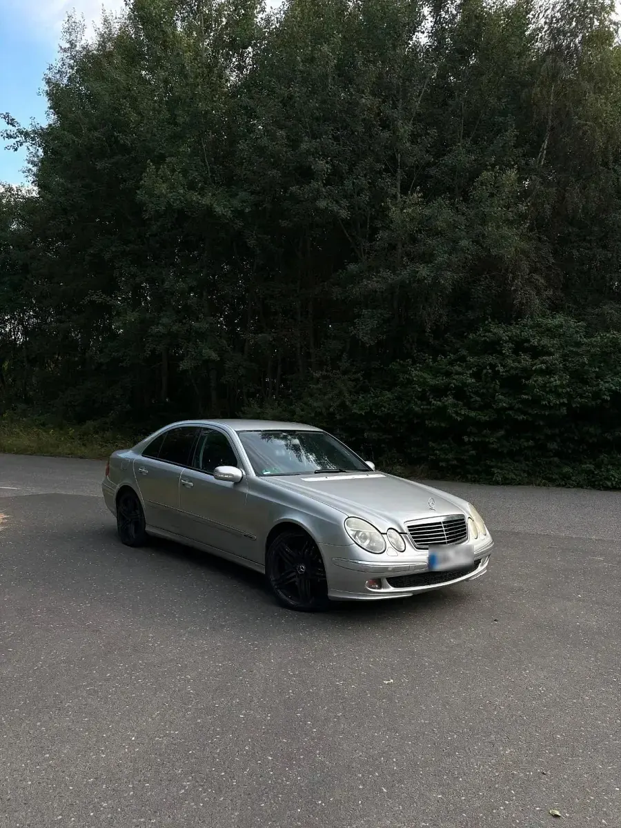 Gebraucht Mercedes E280 Avantgarde 190 PS (139 kW) 2005 Limousine