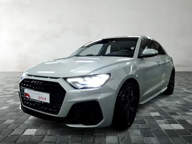 Gebraucht Audi A1 Sportback S-Line 116 PS (85 kW) 2025 Tausilber metallic Kleinwagen