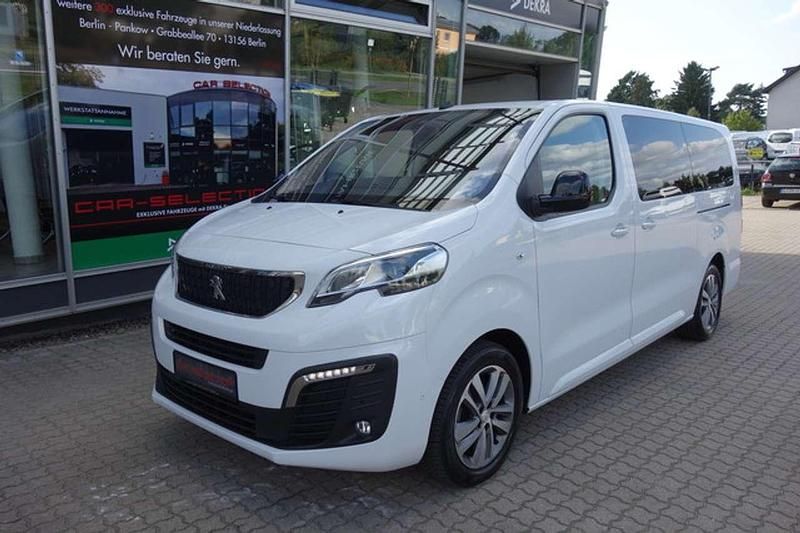 Weiß Gebraucht 2023 Peugeot Traveller Allure Van / Kleinbus | 38.800 € (Fairer Preis) - Bild 1/4