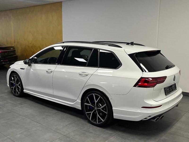 Gebraucht VW Golf VIII Life 320 PS (235 kW) 2022 Weiß Limousine