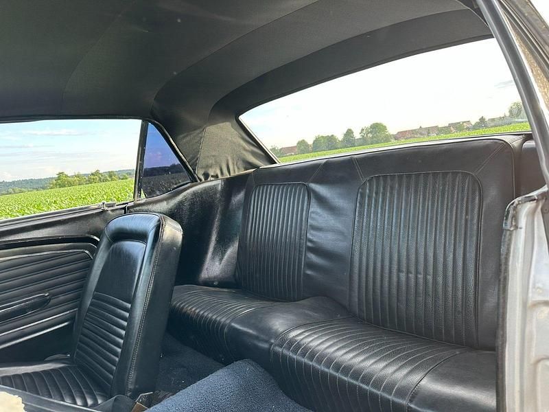 Second-hand Ford Mustang 200 CP (147 kW) 1968 Argintiu Coupe