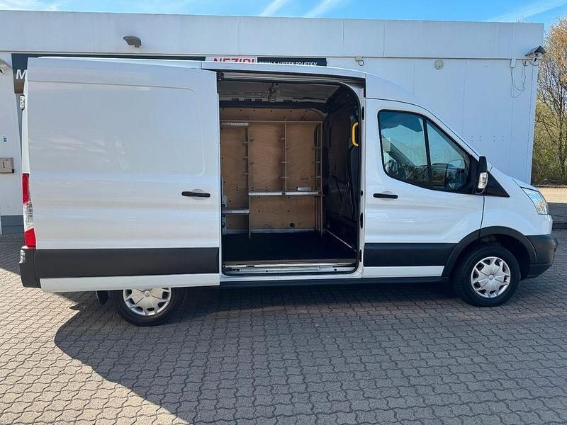 Second-hand Ford Transit 131 CP (96 kW) 2016 Alb Pickup