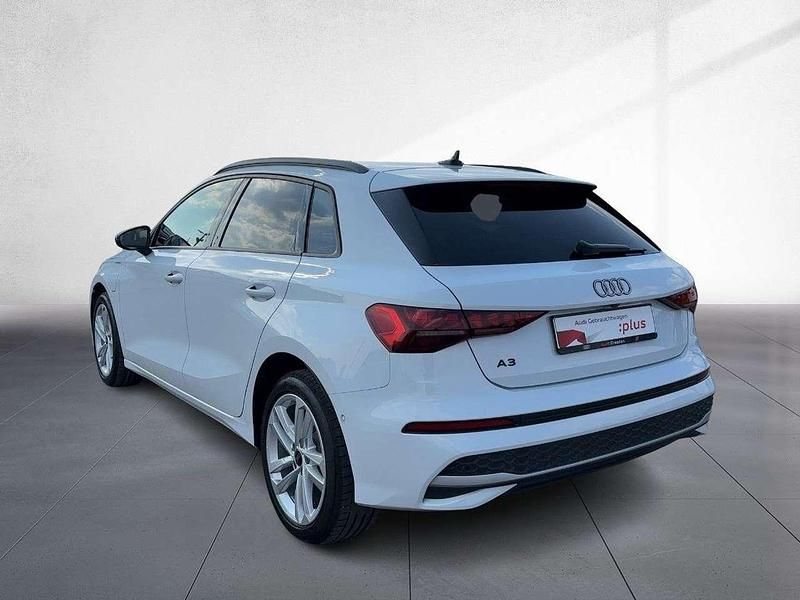 Gebraucht Audi A3 Performance 204 PS (150 kW) 2025 Gletscherweiß metallic Limousine