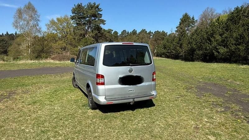 Gebraucht VW Caravelle 105 PS (77 kW) 2006 Silber Van
