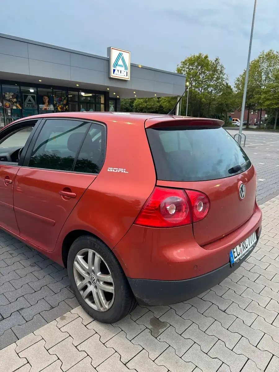 Używany VW Golf V Edition 106 KM (77 kW) 2006 Pomarańczowy Hatchback