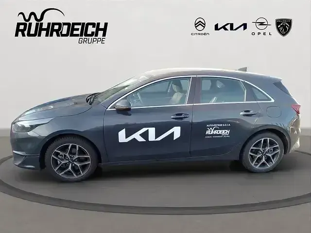Gebraucht Kia Ceed Spirit 103 PS (75 kW) 2024 Grau Kleinwagen