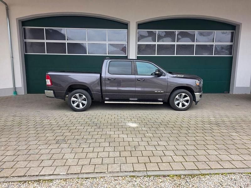 Gebraucht Dodge Ram 411 PS (302 kW) 2021 Grau Pickup