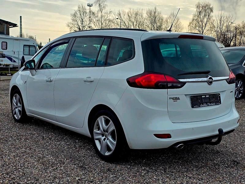 Gebraucht Opel Zafira 165 PS (121 kW) 2012 Weiß Van / Kleinbus