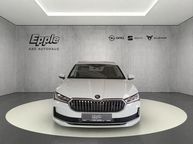 Second-hand Skoda Superb Selection 193 CP (141 kW) 2024 Alb Break