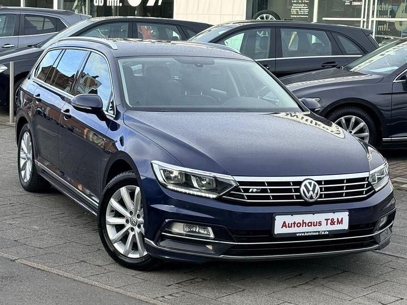 Gebraucht VW Passat Highline 150 PS (110 kW) 2016 Blau Kombi