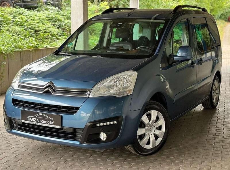 Lackierung blau kyanos Gebraucht 2017 Citroën Berlingo Shine Van / Kleinbus | 9.900 € (Fairer Preis) - Bild 1/4