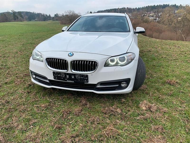 Gebraucht BMW 520 190 PS (139 kW) 2017 Weiß Kombi