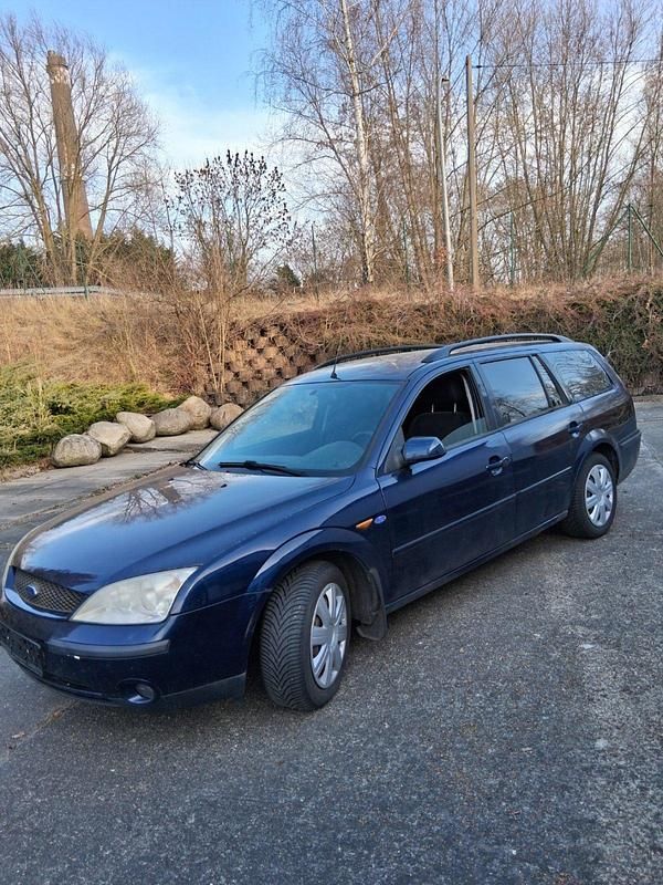 Gebraucht Ford Mondeo Ghia 125 PS (91 kW) 2003 Blau Kombi