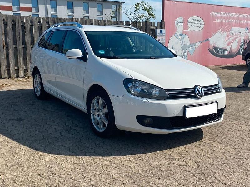 Gebraucht VW Golf VII Style 105 PS (77 kW) 2012 Weiß Kombi