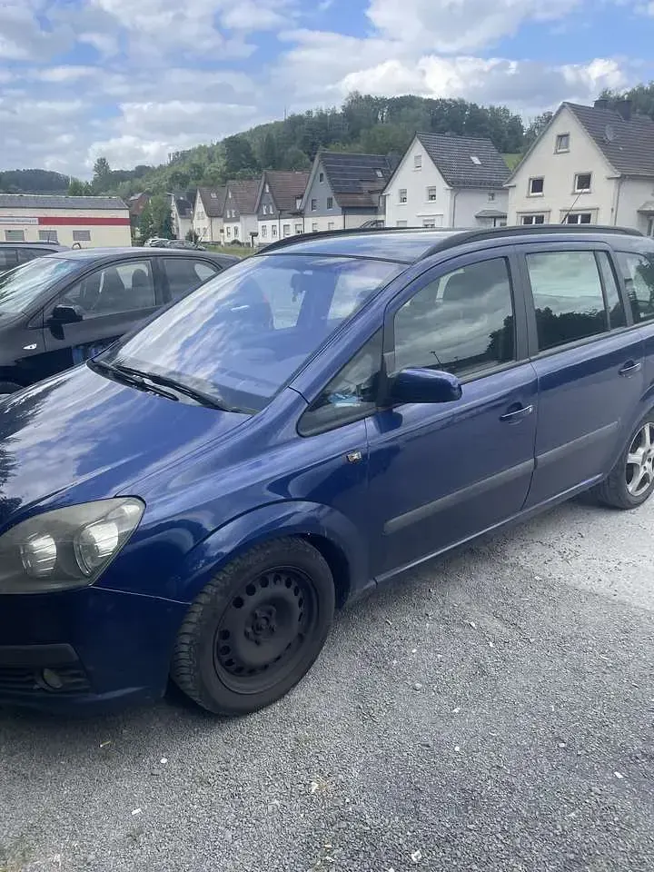 Gebraucht Opel Zafira Edition 150 PS (110 kW) 2006 Blau Van / Kleinbus
