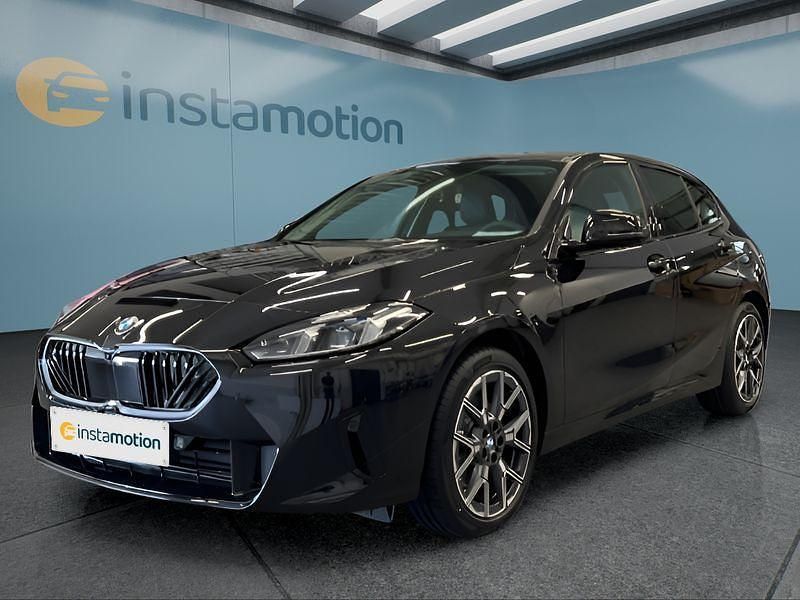 Schwarz Neu 2025 BMW 118 Kleinwagen | 50.199 € - Bild 1/4