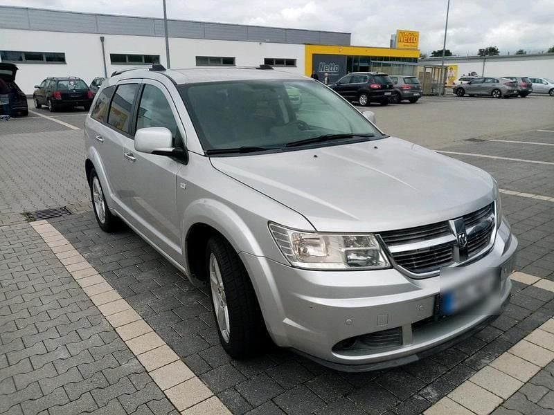 Silber Gebraucht 2010 Dodge Journey SUV | 3.950 € (Fairer Preis) - Bild 1/4