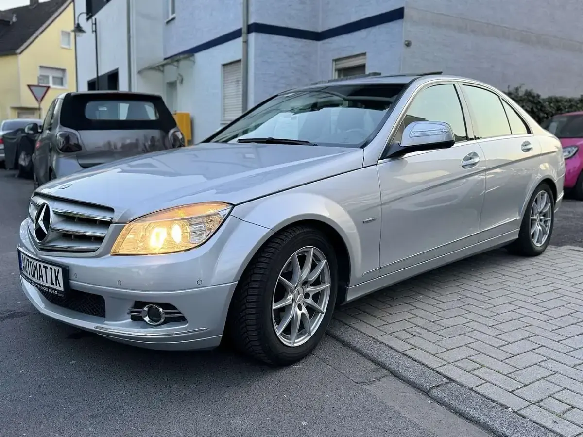Gebraucht Mercedes C280 Avantgarde 231 PS (169 kW) 2008 Iridiumsilber  metalliclack Limousine