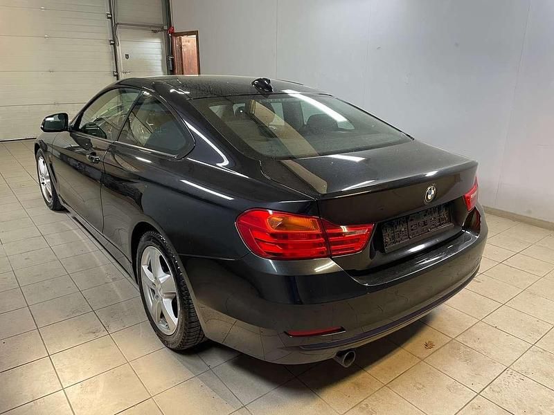 Gebraucht BMW 420 184 PS (135 kW) 2014 Black sapphire metallic Coupé