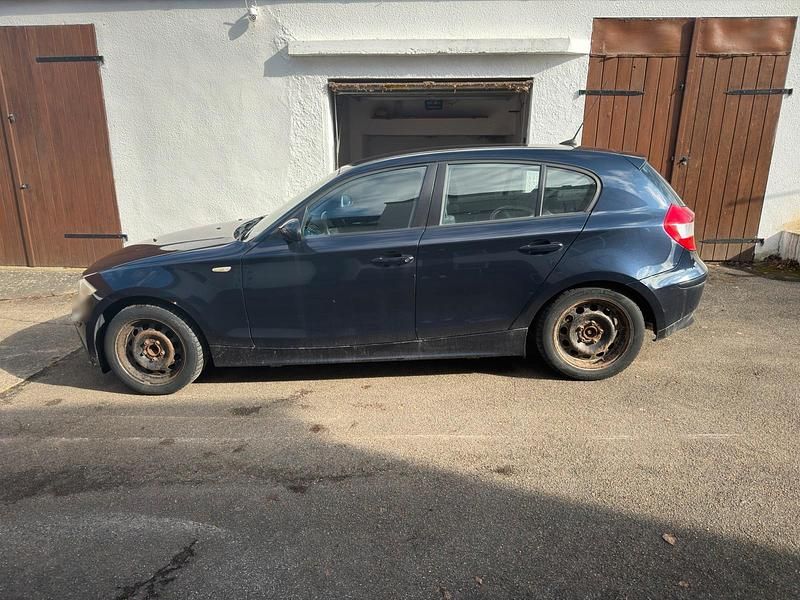 Gebraucht BMW 116 116 PS (85 kW) 2005 Blau Kleinwagen
