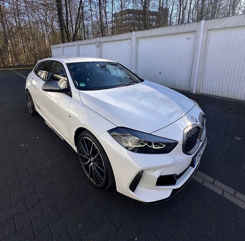 Gebraucht BMW M135 Performance 306 PS (225 kW) 2021 Weiß Kleinwagen