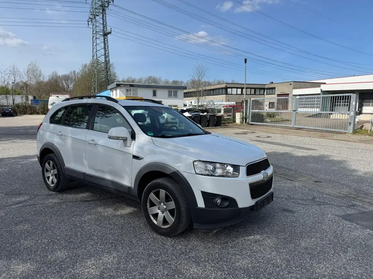 Gebraucht Chevrolet Captiva LT 167 PS (122 kW) 2013 Weiß SUV