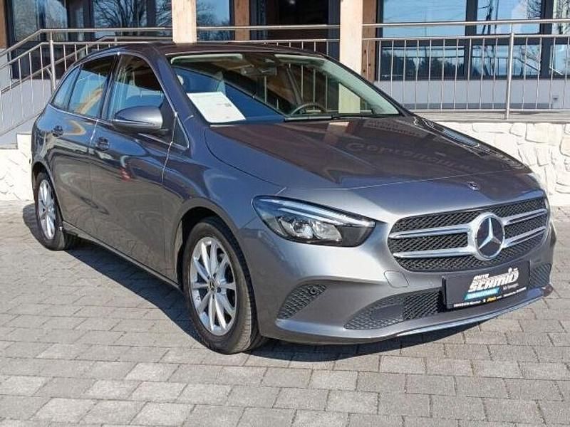 Gebraucht Mercedes B180 Progressive 116 PS (85 kW) 2019 Grau Van / Kleinbus