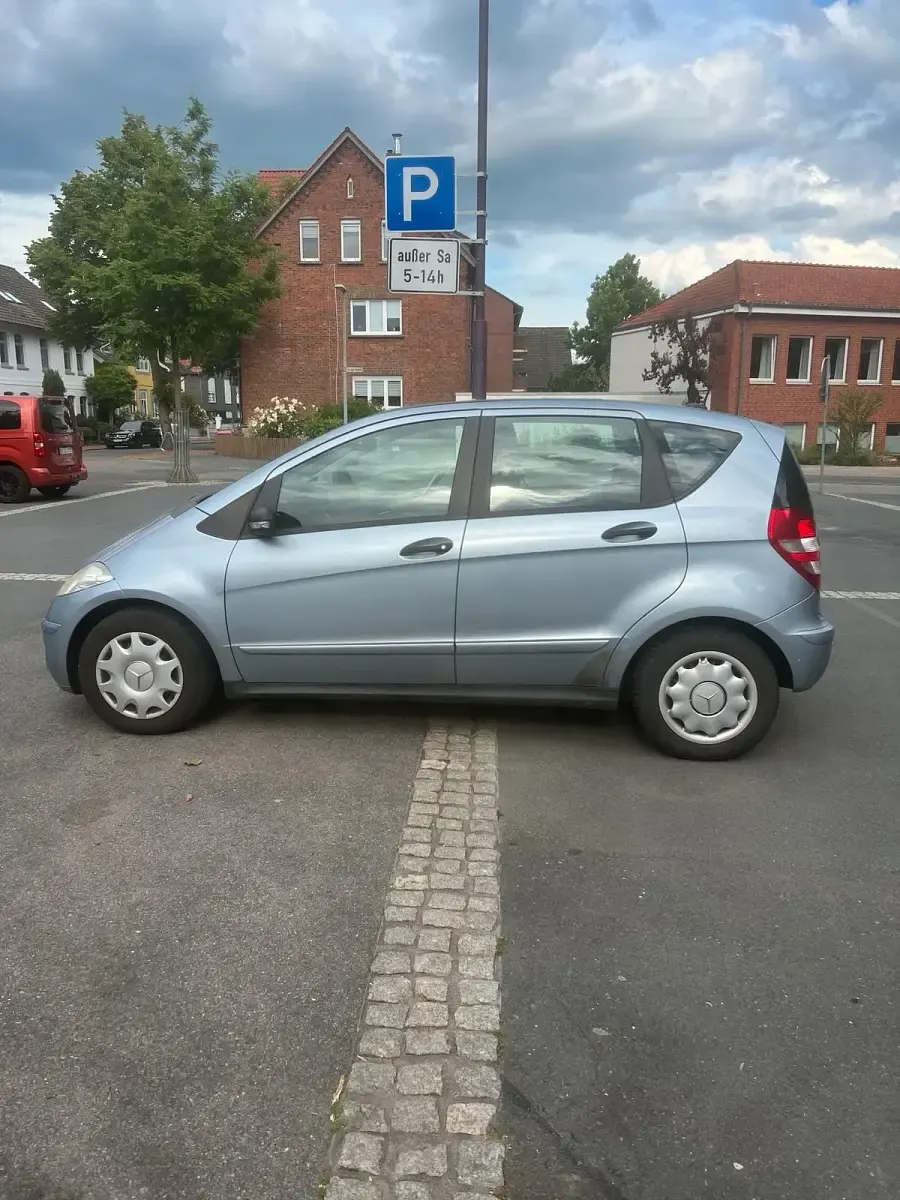 Gebraucht Mercedes A150 95 PS (69 kW) 2007 Silber Limousine