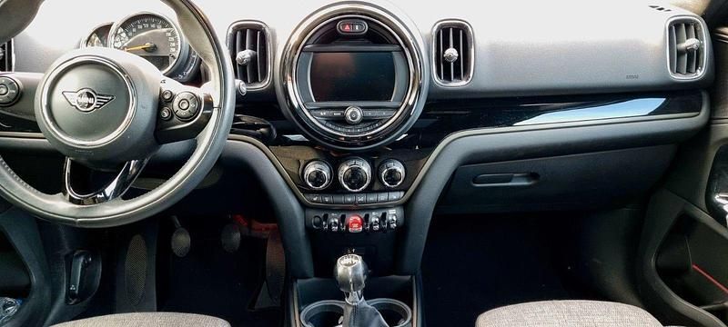 Second-hand Mini Cooper 136 CP (100 kW) 2019 Argintiu Hatchback
