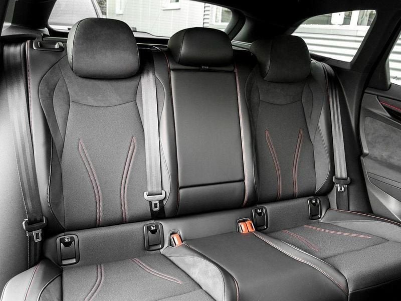 Gebraucht VW ID.7 GTX 250 kW (340 PS) 2025 Aquamarinblau metallic Kombi