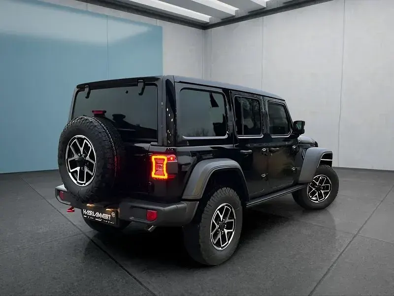 Neu Jeep Wrangler Unlimited 272 PS (200 kW) 2025 Schwarz SUV