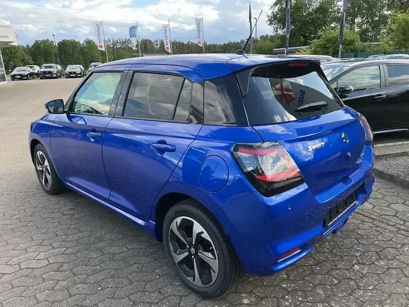 Gebraucht Suzuki Swift Comfort+ 83 PS (61 kW) 2025 Frontier blue pearl metallic Kleinwagen
